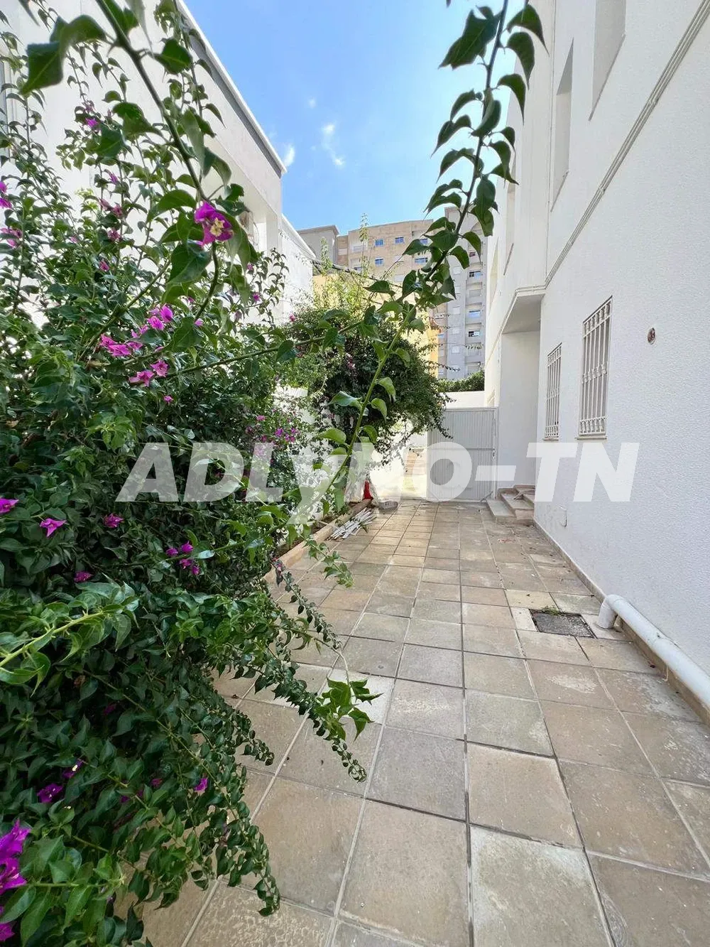 A Louer étage de villa avec piscine aux jardins de Carthage