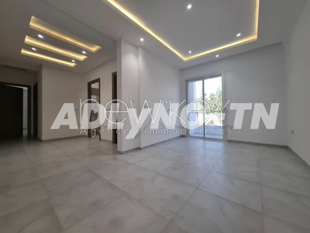 Un Appartement S+2 Neuf à louer à La Soukra