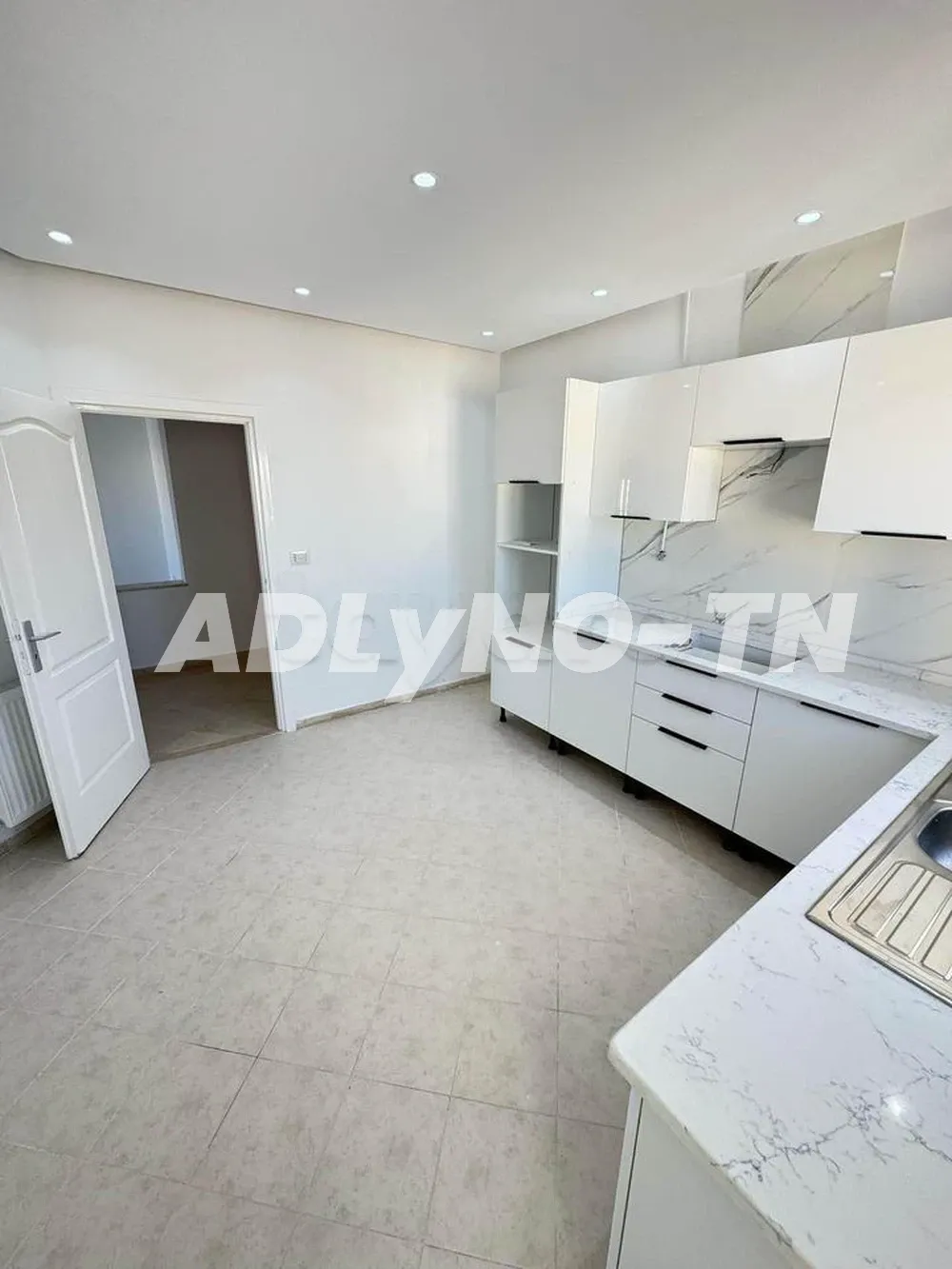 A vendre un appartement s3 a l’aouina citè wahat