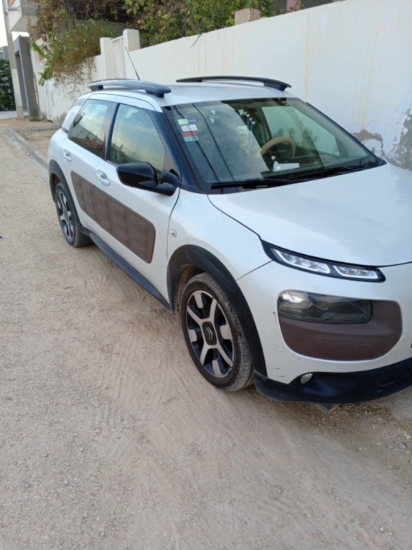 Citroen C4 CACTUS Essence 2015