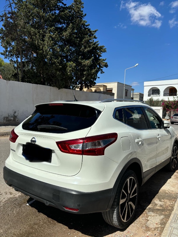 Nissan Qashqai Essence 2016