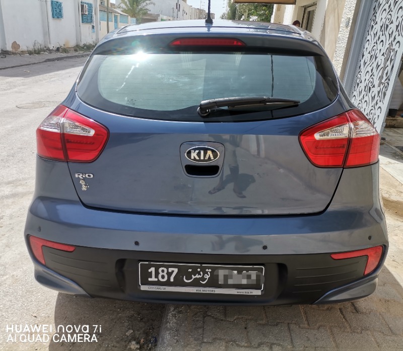 Kia RIO Essence 2016