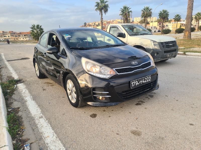 Kia RIO Essence 2015