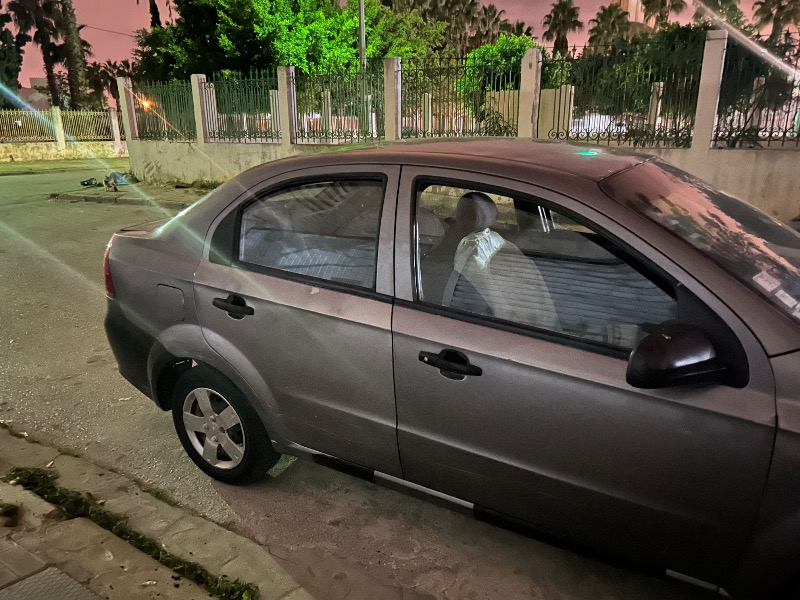 Chevrolet AVEO Essence 2012