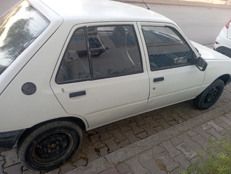 Peugeot 205 Essence 1989