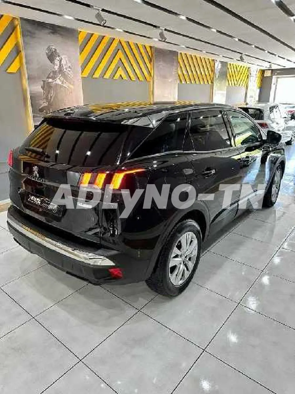 ? Peugeot 3008 ehdi Boite Auto importée Fin Serie Tn246 Full option ?