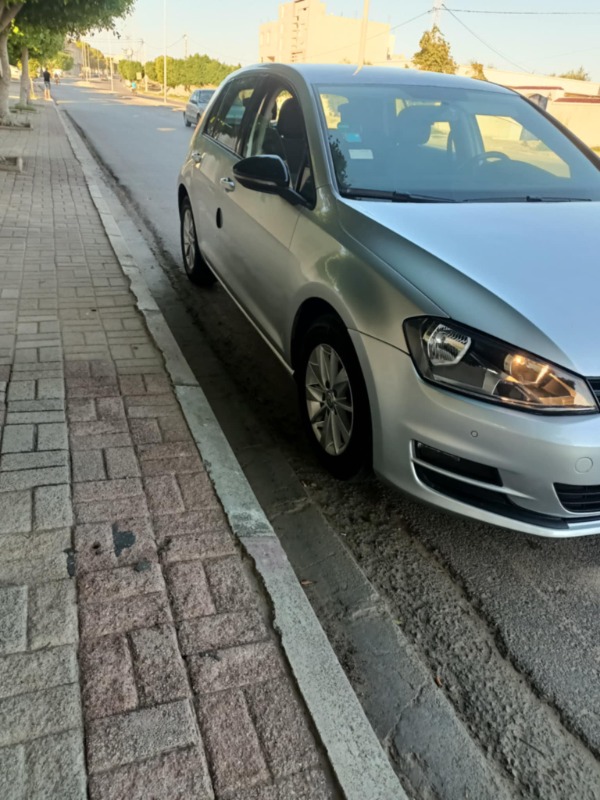 Volkswagen Golf Essence 2013