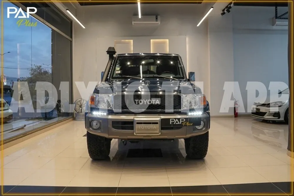 ▶ TOYOTA LAND CRUISER LX V6 ◀