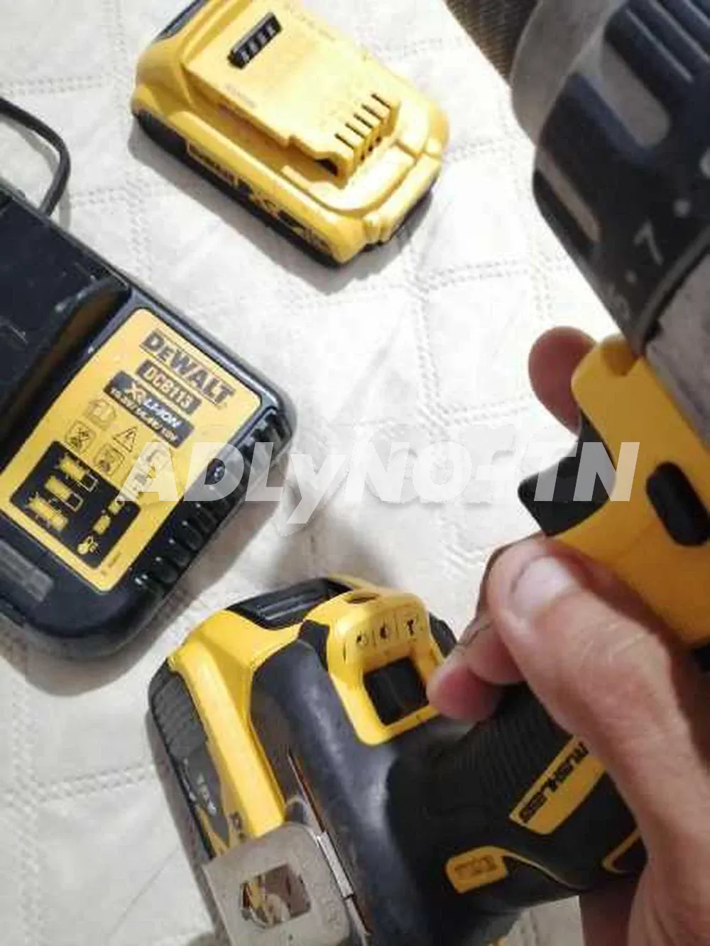 Visseuse à percussion béton brushless 18 v dewalt d'origine