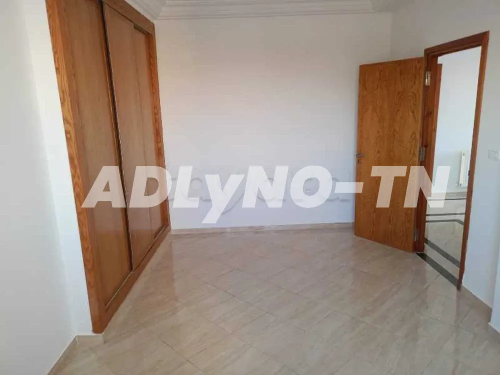 appartement à louer à soukra