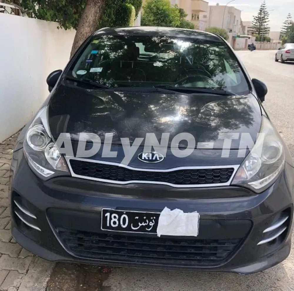 Dame vend KIA Rio 1ère main 85000km