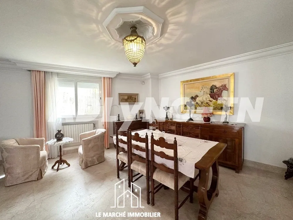 Villa plein pied de 541m² en S4 au Manar 1