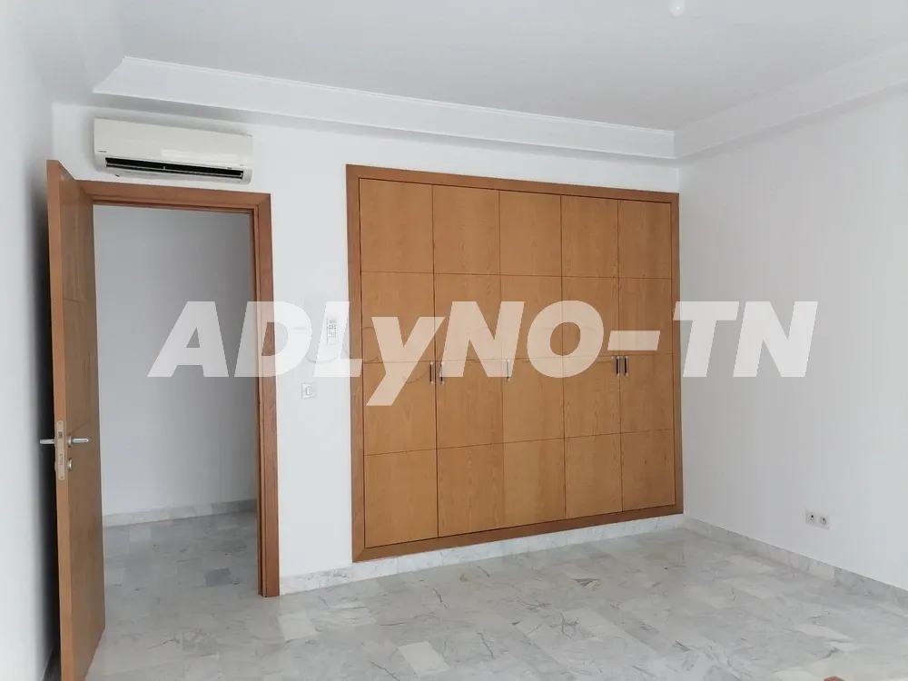 Étage de Villa S+3 Moderne à Ain Zaghouan