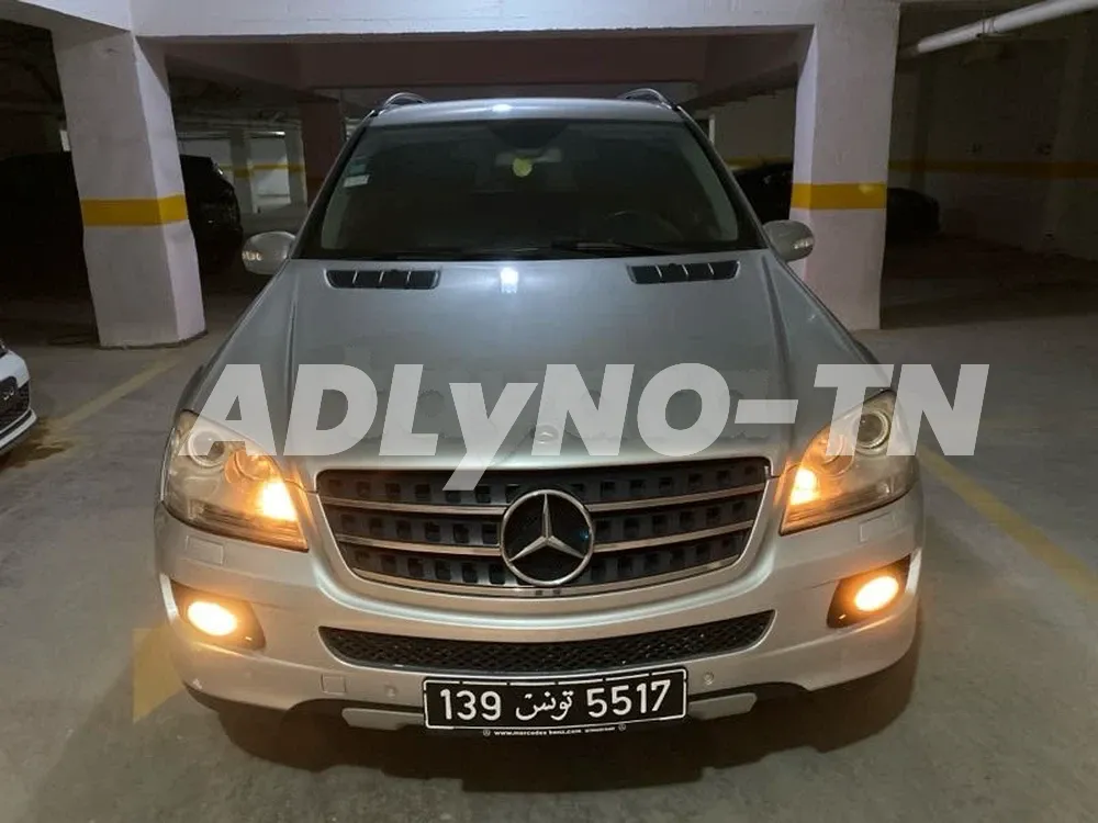 Mercedes benz ML350 État excellent