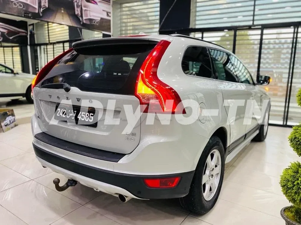 ⚜️ VOLVO XC60 ⚜️ Première main