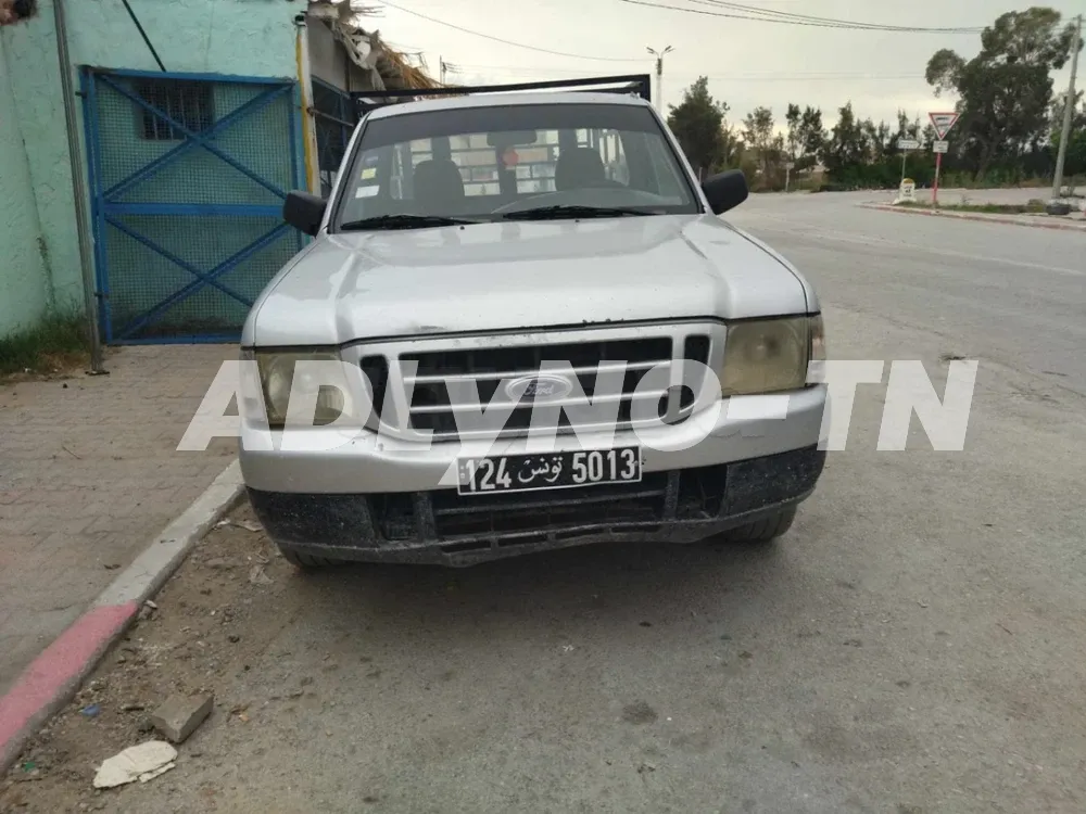 une voiture ford ranger a vendre