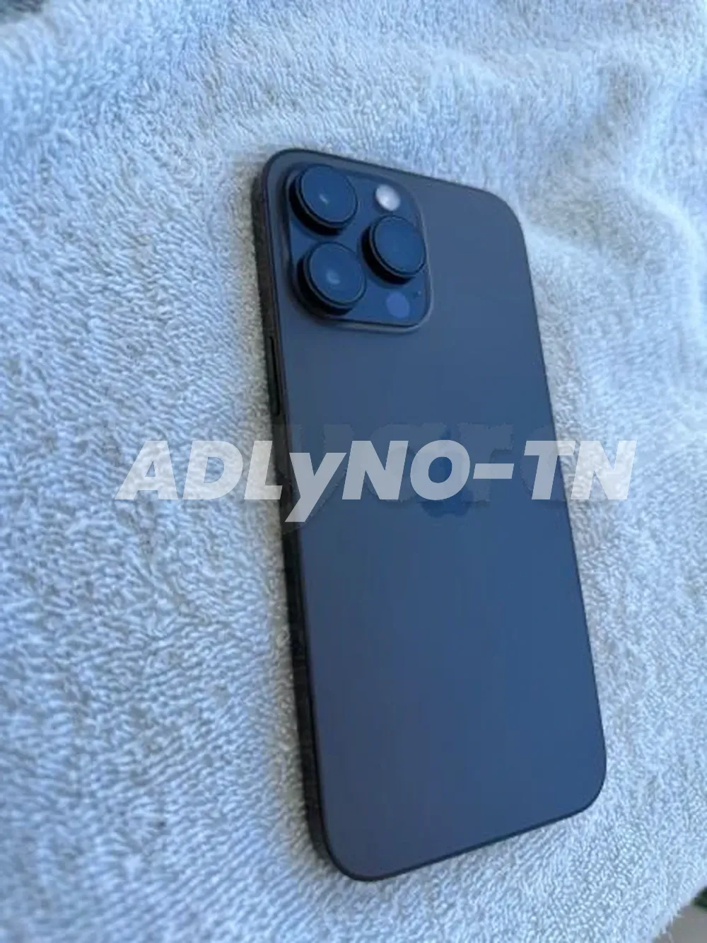  Iphone 16 pro cacheté 