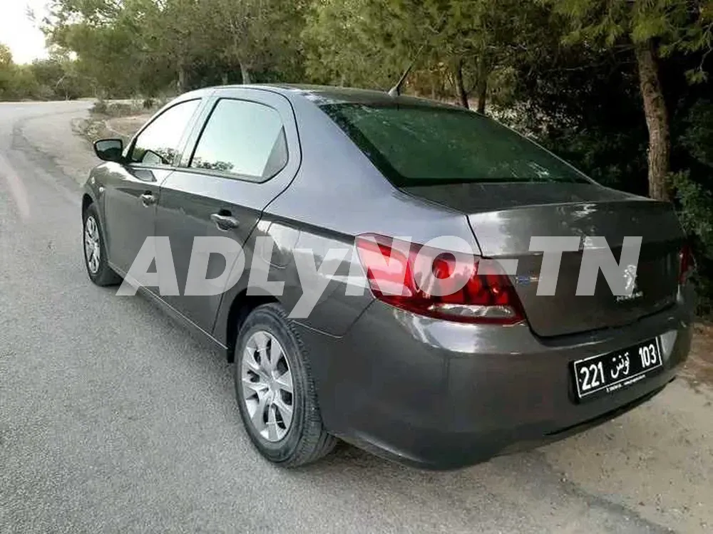 PEUGEOT 301 NOUVEAU MODÈL PREMIÈRE MAIN EN ÉTAT NEUF