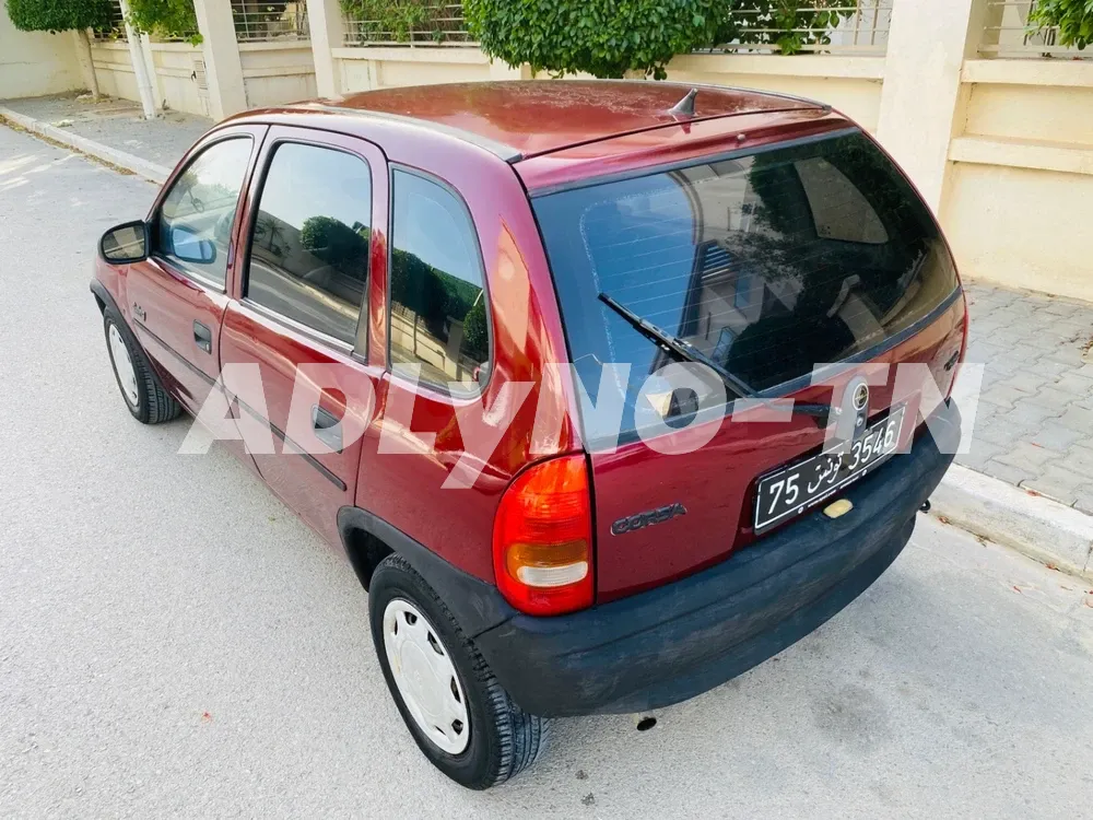 Opel Corsa Swing 4 cylindre 4 ch