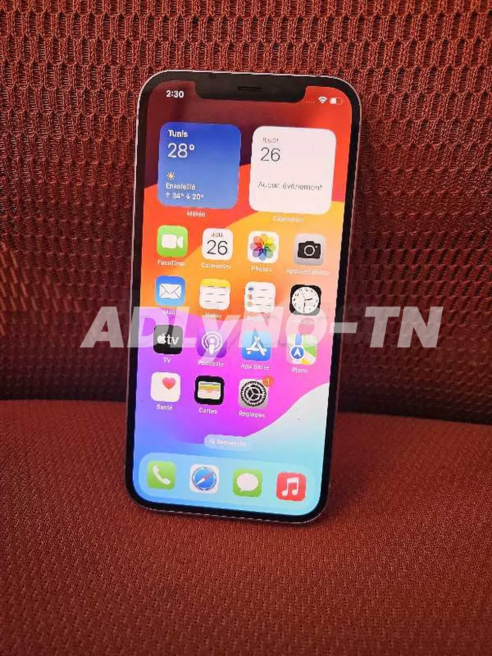 iphone 12 violet 128 gb presque neuf.