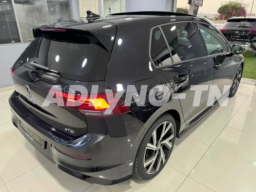 Golf 8 importée de Allemagne 1,5 eTSI avec 4 cylindres Tu 246