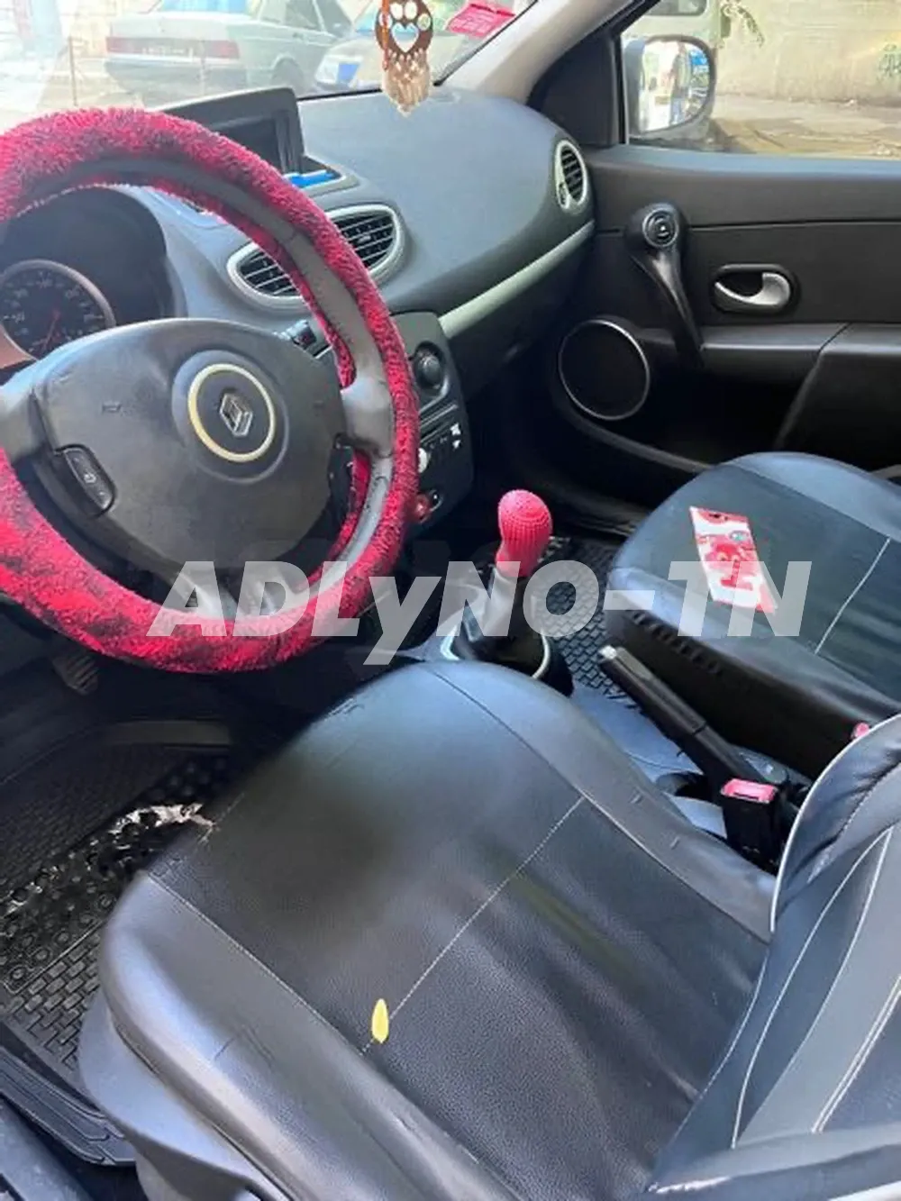 Clio à vendre