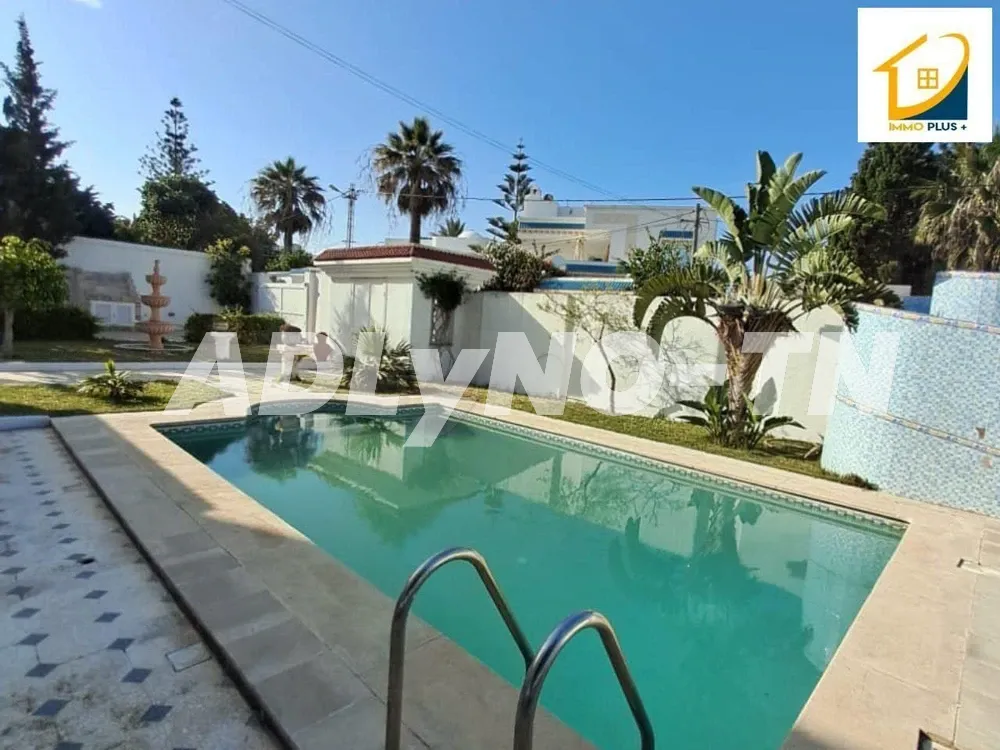 une villa avec piscine vue de mer à kelibia