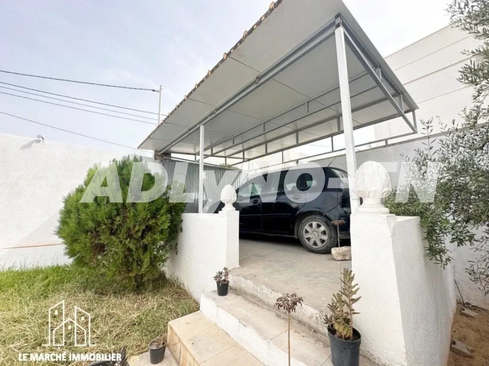 Villa plein pied de 541m² en S4 au Manar 1