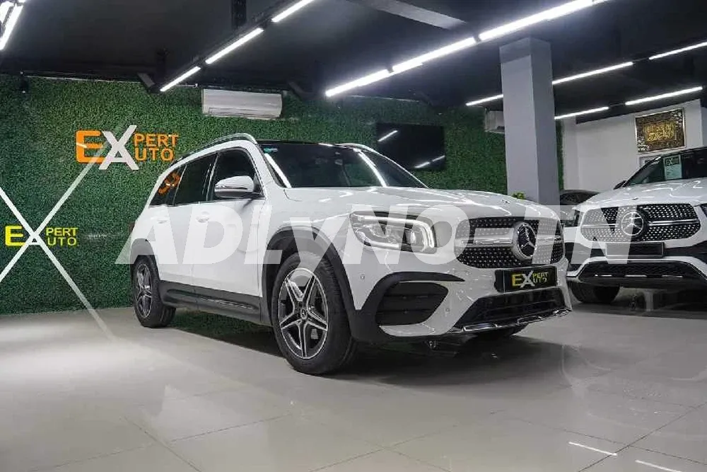 ? MERCEDES-BENZ GLB 200 ?