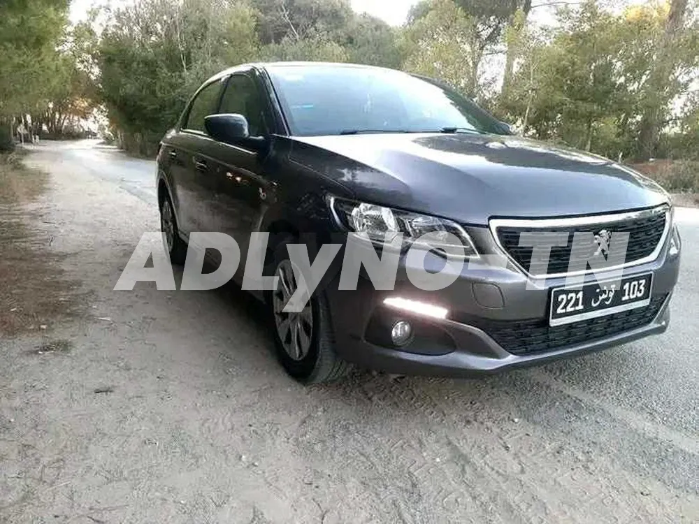 PEUGEOT 301 NOUVEAU MODÈL PREMIÈRE MAIN EN ÉTAT NEUF