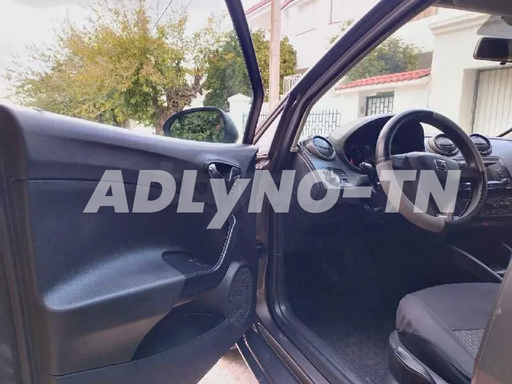 avendre Seat Ibiza très propre دينهه الدار