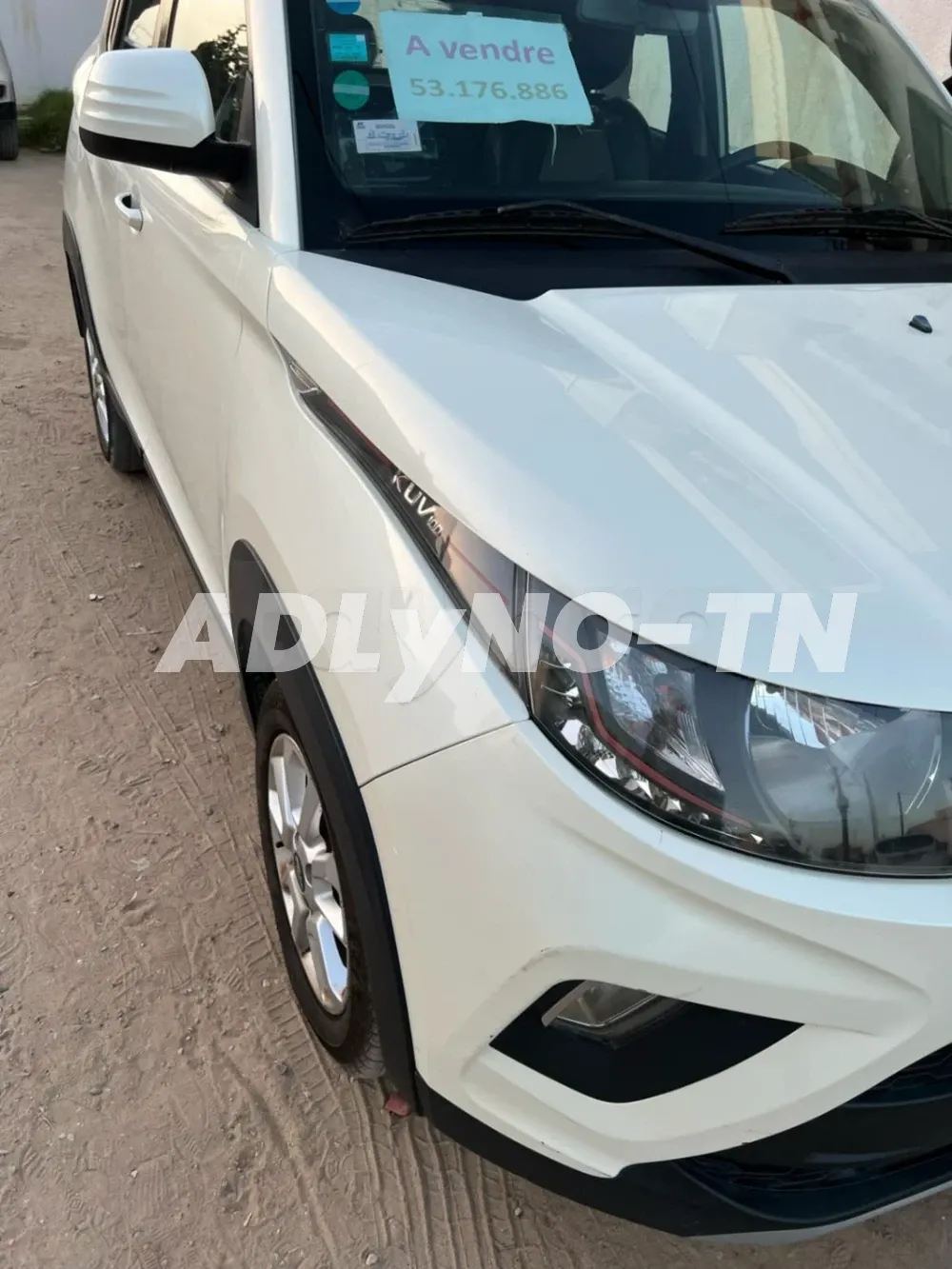 Mahindra Kuv 100 k8 tel 53176886