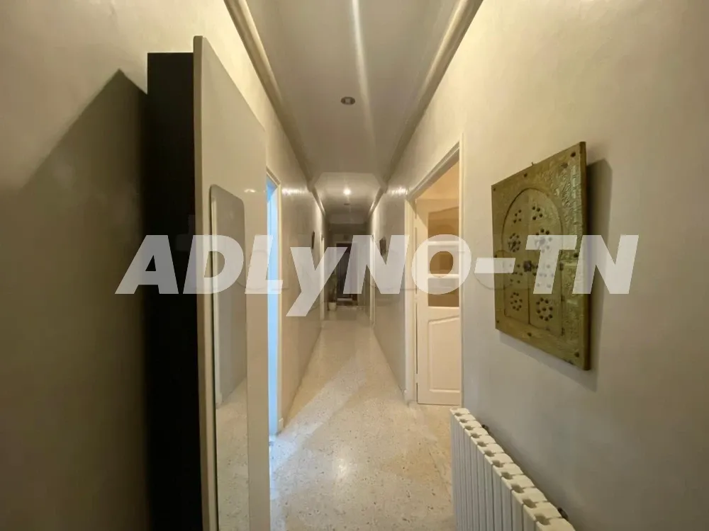 S+3 de 200 m² + Un Studio Au Centre ville de Tunis