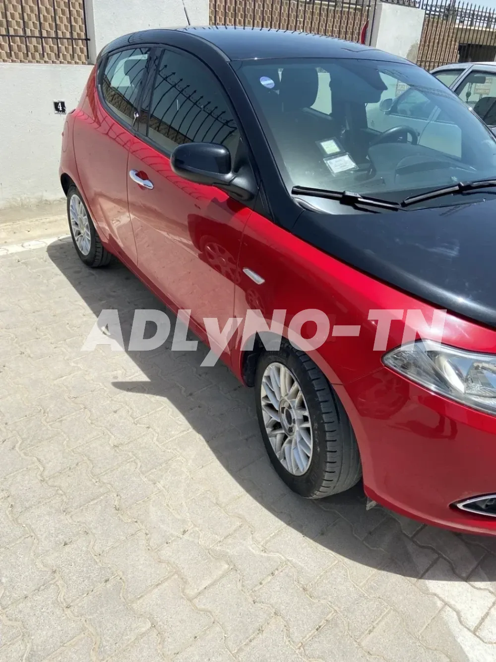 Lancia ypsilon