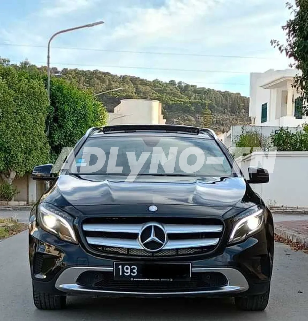 MERCEDES GLA 180 Ann 2016