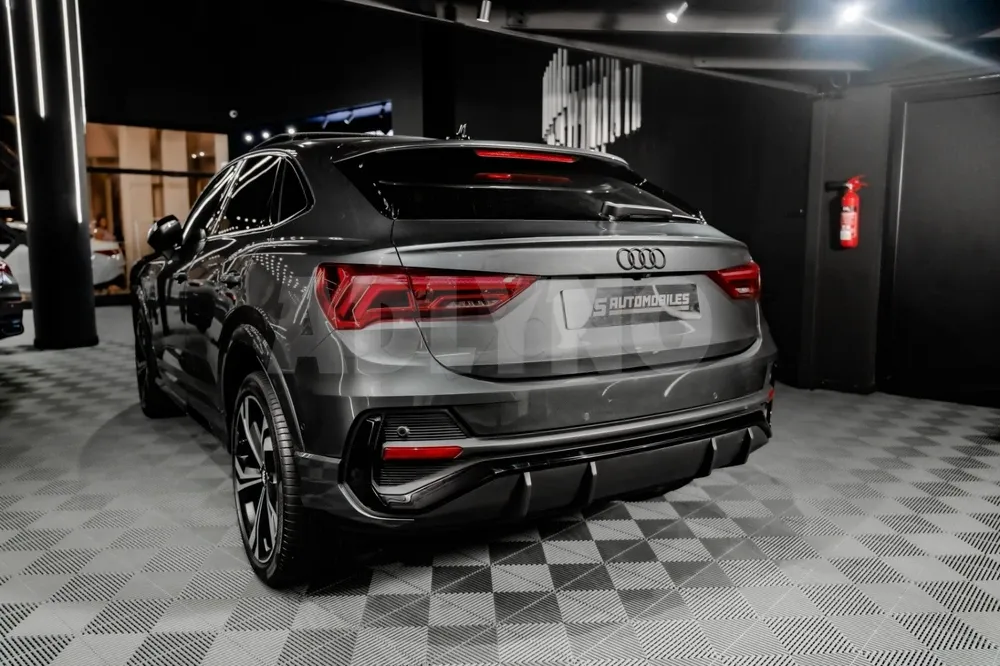 AUDI Q3 COUPE