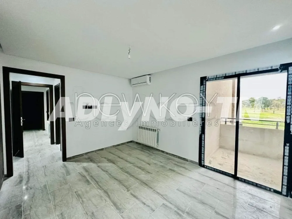 Un Duplex Neuf S+3 à vendre à La Soukra