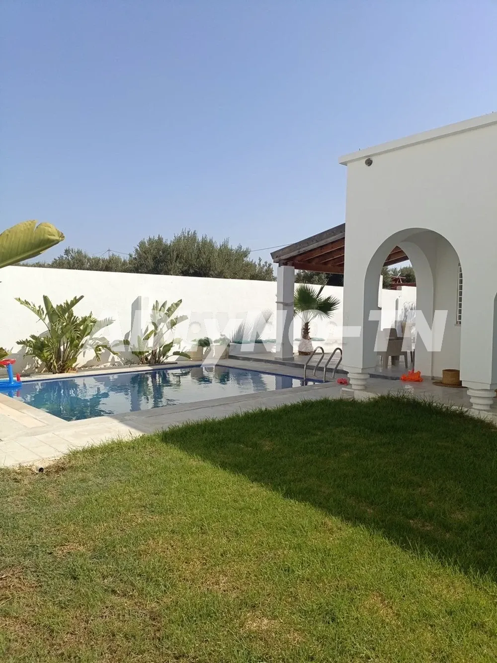 agréable villa 700m avec piscine à hammamet sud?99202001?