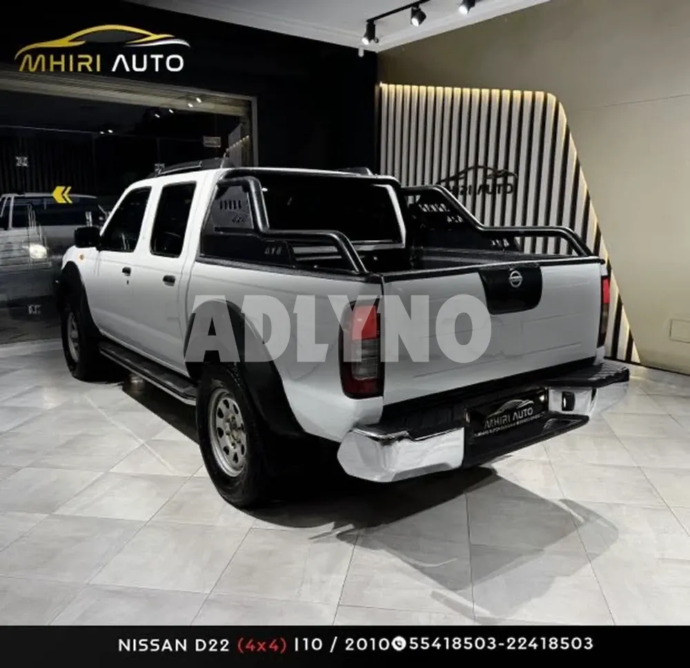 ?NISSAN D22 (4x4)?