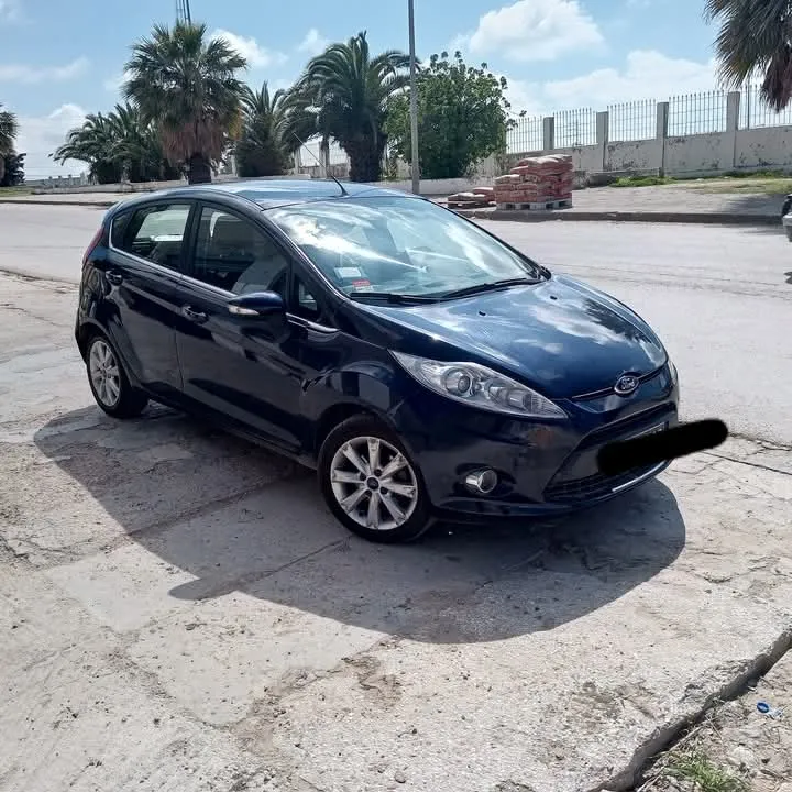 Une belle Ford Fiesta titanium