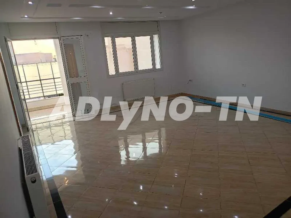 appartement à louer à soukra